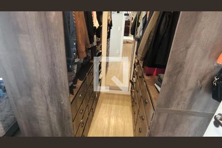 Closet da suíte de apartamento à venda com 2 quartos, 71m² em Santa Paula, São Caetano do Sul