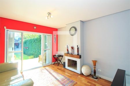 Casa à venda com 4 quartos, 369m² em Santo Amaro, São Paulo