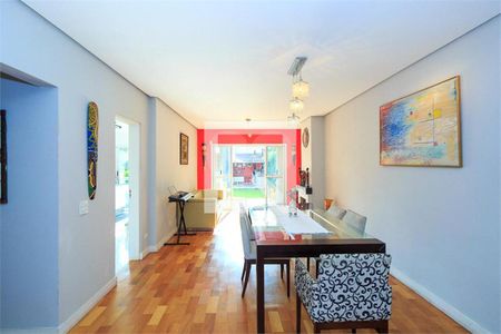 Casa à venda com 4 quartos, 369m² em Santo Amaro, São Paulo