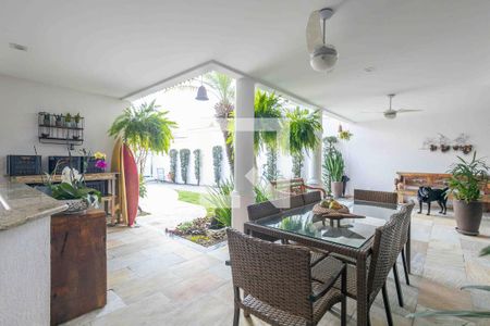 Área externa de casa de condomínio à venda com 4 quartos, 354m² em Recreio dos Bandeirantes, Rio de Janeiro