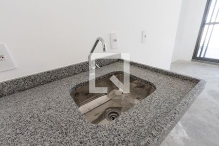 Sala/Cozinha de apartamento à venda com 1 quarto, 35m² em Cerqueira César, São Paulo