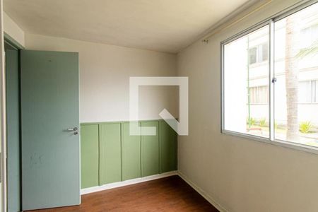 Quarto 1 de apartamento para alugar com 2 quartos, 52m² em Novo Mundo, Curitiba