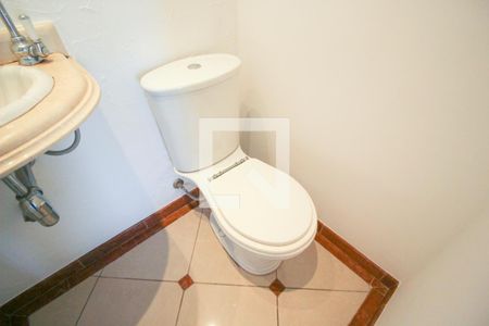 Lavabo de apartamento para alugar com 2 quartos, 105m² em Indianópolis, São Paulo