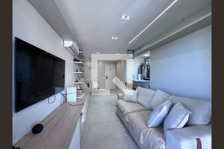 Sala de apartamento para alugar com 2 quartos, 80m² em Barra da Tijuca, Rio de Janeiro