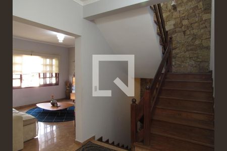 Hall da Escada de casa à venda com 3 quartos, 356m² em City Bussocaba, Osasco
