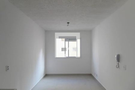 Sala/Cozinha de apartamento à venda com 2 quartos, 32m² em Vila Graciosa, São Paulo