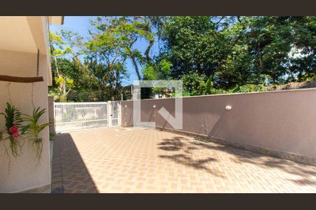 Sala de casa de condomínio à venda com 4 quartos, 140m² em Engenho do Mato, Niterói