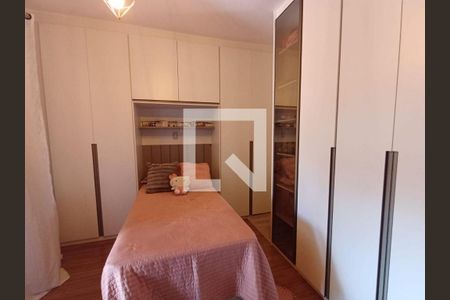 Casa à venda com 3 quartos, 174m² em Vila Ema, São Paulo