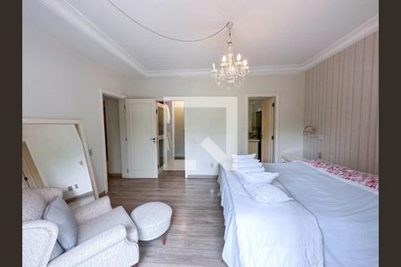 Apartamento à venda com 4 quartos, 256m² em Cambuí, Campinas