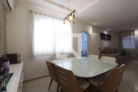 Sala de Jantar de casa à venda com 2 quartos, 250m² em Vila Antonieta, São Paulo