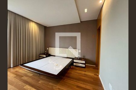 Casa à venda com 4 quartos, 640m² em Centro Comercial Jubran, Barueri