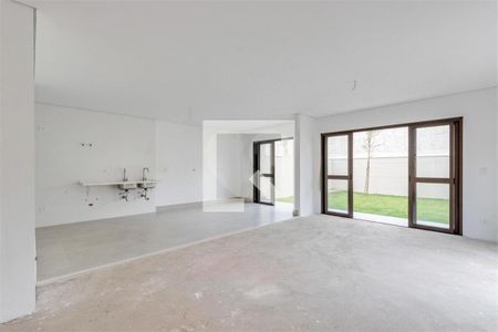 Casa à venda com 4 quartos, 412m² em Jardim Prudência, São Paulo