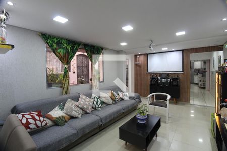 Sala de casa à venda com 4 quartos, 316m² em Jardim Vila Formosa, São Paulo