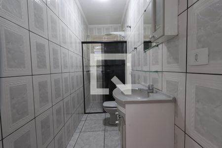 Banheiro Social de casa para alugar com 2 quartos, 125m² em Jardim Sonia Maria, São Paulo