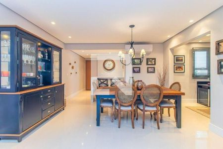 Apartamento à venda com 3 quartos, 119m² em Vila Jardim, Porto Alegre