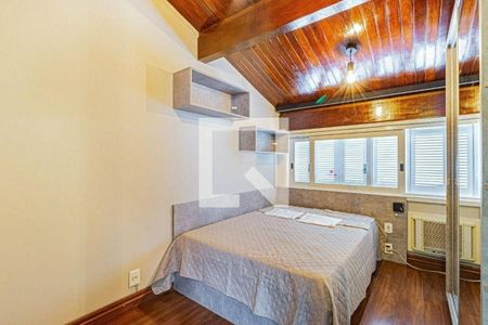Casa à venda com 3 quartos, 282m² em Chácara das Pedras, Porto Alegre