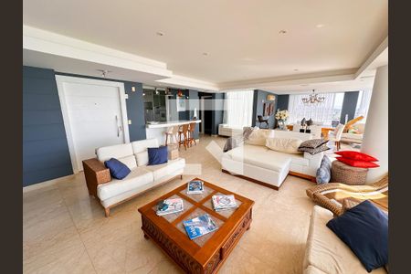 Sala de TV de apartamento para alugar com 4 quartos, 250m² em Canasvieiras, Florianópolis