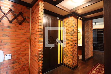 Antessala de casa para alugar com 5 quartos, 338m² em Jardim Lindóia, Porto Alegre