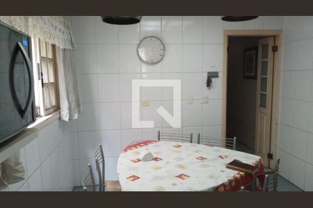 Casa à venda com 5 quartos, 275m² em Jardim Pinheiros, São Paulo