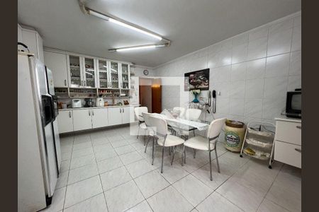 Casa à venda com 3 quartos, 260m² em Jardim Peri Peri, São Paulo