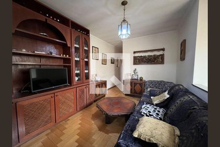 Casa à venda com 3 quartos, 260m² em Jardim Peri Peri, São Paulo