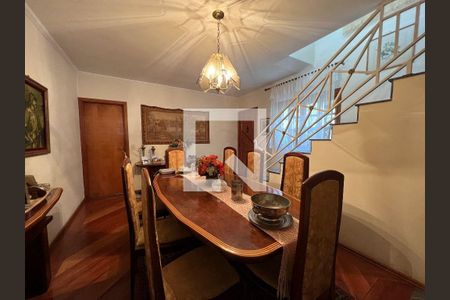 Casa à venda com 3 quartos, 260m² em Jardim Peri Peri, São Paulo
