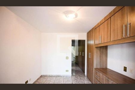 Casa à venda com 3 quartos, 180m² em Jardim Jussara, São Paulo
