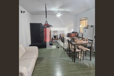 Casa à venda com 4 quartos, 440m² em Jardim Peri Peri, São Paulo