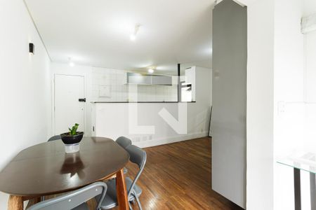 Sala de apartamento à venda com 2 quartos, 61m² em Vila Uberabinha, São Paulo