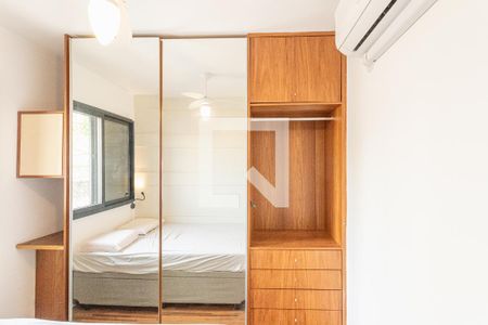 Quarto de apartamento para alugar com 2 quartos, 61m² em Vila Uberabinha, São Paulo