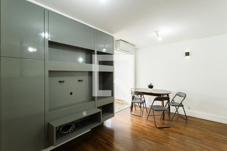Sala de apartamento à venda com 2 quartos, 61m² em Vila Uberabinha, São Paulo