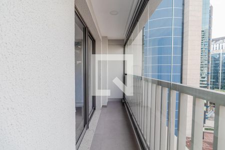 Varanda de kitnet/studio à venda com 1 quarto, 44m² em Pinheiros, São Paulo