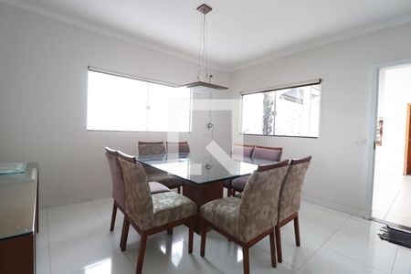 Sala de Jantar de casa para alugar com 4 quartos, 172m² em Laranjeiras, Uberlândia