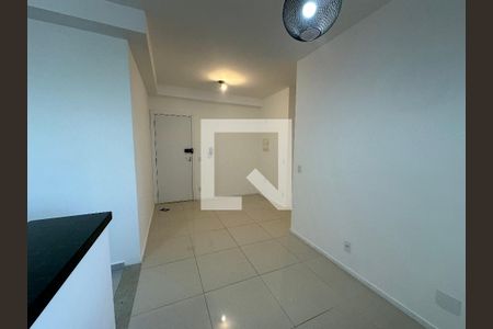 Sala de apartamento à venda com 2 quartos, 50m² em Vila Militar, Barueri