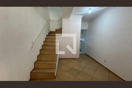 Sala de casa à venda com 2 quartos, 66m² em Jardim Regina Alice, Barueri