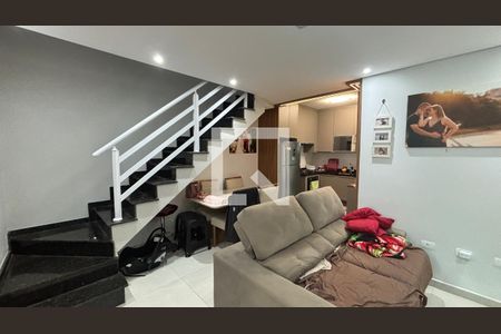 Sala de casa para alugar com 2 quartos, 145m² em Vila Curuçá, Santo André