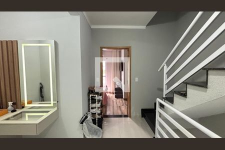 Corredor de casa para alugar com 2 quartos, 145m² em Vila Curuçá, Santo André