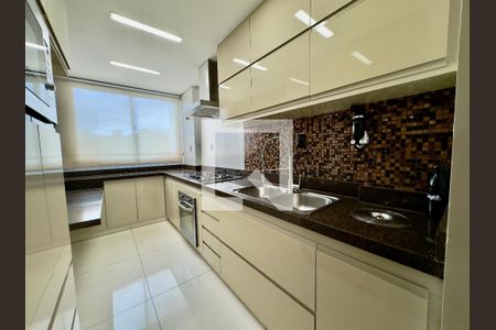 Apartamento à venda com 3 quartos, 129m² em União, Belo Horizonte