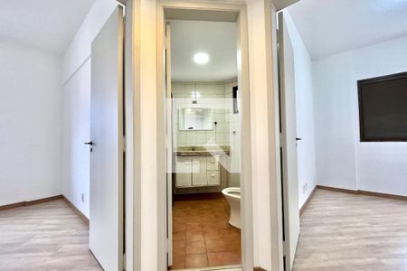 Corredor de apartamento para alugar com 2 quartos, 58m² em Vila Paulista, São Paulo