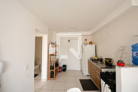 Sala/Cozinha de apartamento à venda com 2 quartos, 33m² em Vila Ema, São Paulo