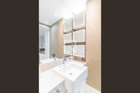 Banheiro de apartamento à venda com 1 quarto, 49m² em Praia de Belas, Porto Alegre
