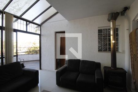 Sala de casa à venda com 4 quartos, 300m² em Três Figueiras, Porto Alegre