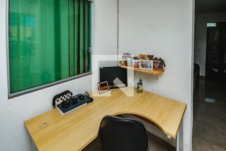 Escritório de casa à venda com 4 quartos, 160m² em Braúnas, Belo Horizonte