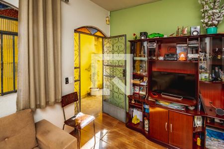 Sala de casa para alugar com 2 quartos, 180m² em Canaa, Belo Horizonte