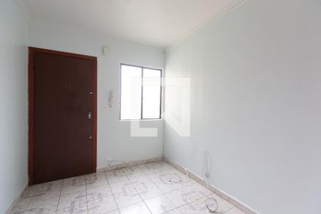 Sala de apartamento para alugar com 3 quartos, 56m² em Itaquera, São Paulo