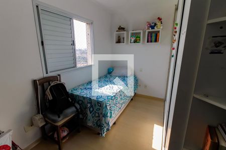 Quarto de apartamento à venda com 3 quartos, 72m² em Jardim Maria Rosa, Taboão da Serra