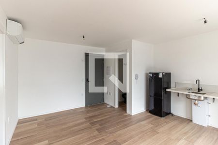 Sala de apartamento para alugar com 1 quarto, 50m² em Higienópolis, São Paulo