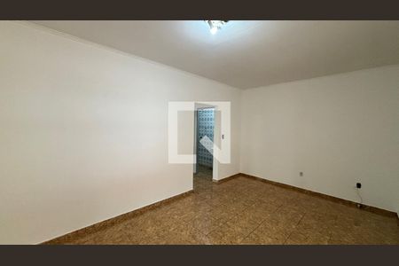 Sala de casa para alugar com 3 quartos, 178m² em Jardim Santo Antônio, Santo André