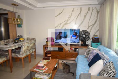 Sala de casa de condomínio para alugar com 3 quartos, 110m² em Chácara Seis de Outubro, São Paulo