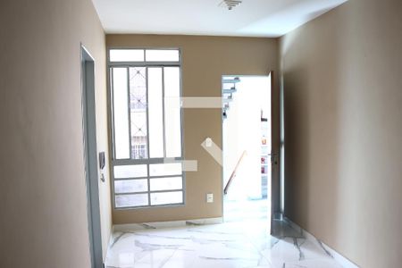 Sala de apartamento à venda com 3 quartos, 55m² em Jardim Montanhês, Belo Horizonte